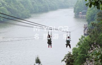 景區(qū)滑索游樂設備：帶給您飛一般的刺激與樂趣